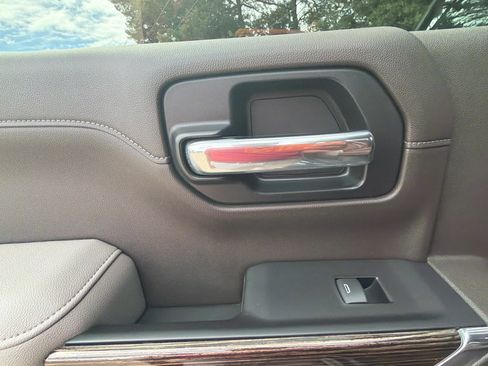 Used 2020 GMC Sierra 1500 Elevation w/ Elevation Value Package AWD/4WD image 34