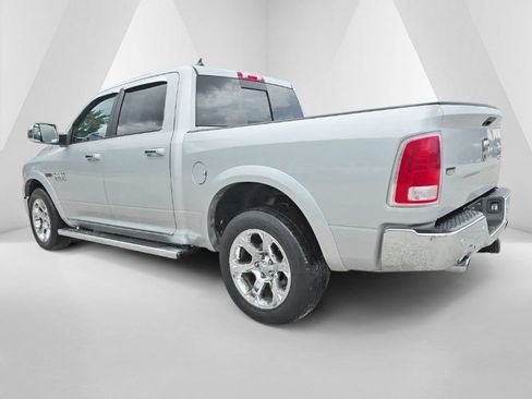 Used 2018 RAM 1500 Laramie AWD/4WD image 7