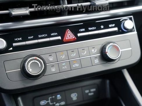 New 2025 Hyundai Santa Cruz SE AWD/4WD image 15