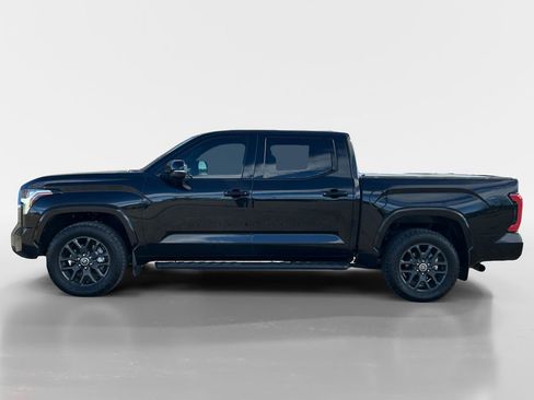 Used 2022 Toyota Tundra Platinum image 2