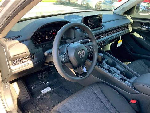 Used 2025 Honda Accord SE image 8