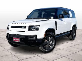 Used 2023 Land Rover Defender 130 X-Dynamic SE video 1