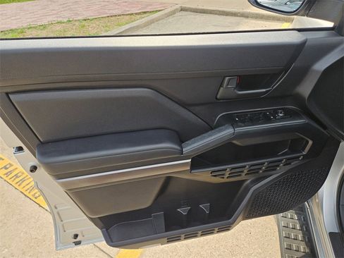 Used 2025 Toyota 4Runner SR5 image 14