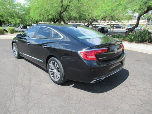 Used 2017 Buick LaCrosse Essence FWD image 2