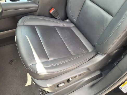 Used 2025 Chevrolet Tahoe LT AWD/4WD image 12