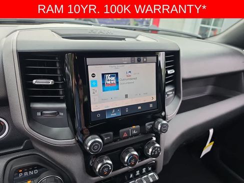 New 2026 RAM 1500 Express AWD/4WD image 16