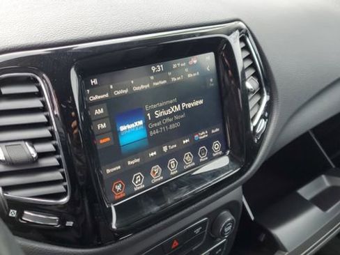 Certified 2019 Jeep Compass Limited image 13