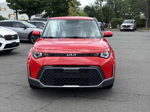 Used 2023 Kia Soul LX w/ Option Group 015 FWD image 6