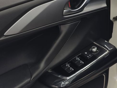 Used 2019 MAZDA CX-9 Touring w/ Touring Premium Package FWD image 29