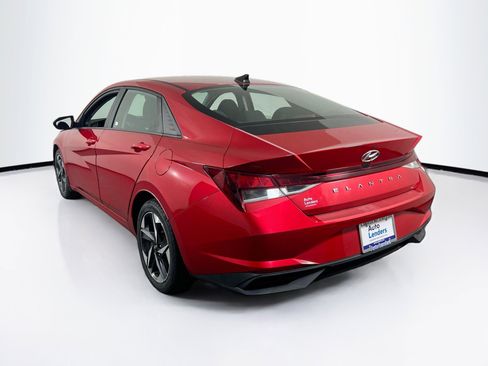 Used 2023 Hyundai Elantra SEL w/ Convenience Package image 7