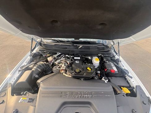 Used 2025 RAM 2500 Laramie AWD/4WD image 29