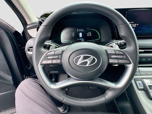 Used 2023 Hyundai Palisade SEL FWD image 11