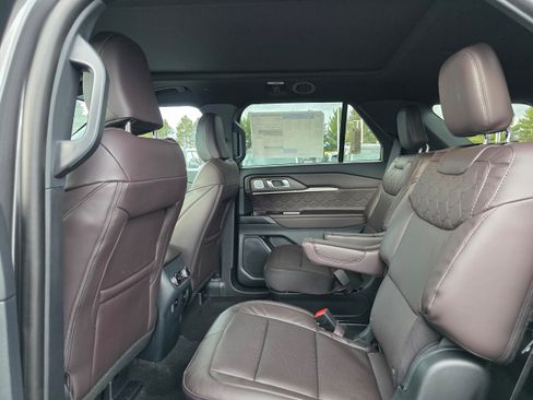 New 2026 Ford Explorer Platinum w/ LUX Leather Package image 11