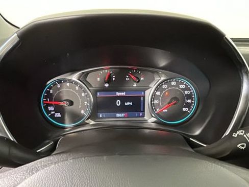 Used 2023 Chevrolet Equinox Premier AWD/4WD image 17