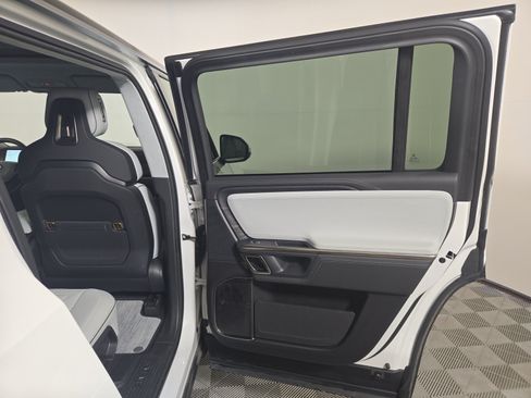 Used 2023 Rivian R1S Adventure AWD/4WD image 53