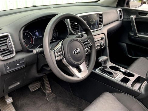 Used 2021 Kia Sportage LX image 13