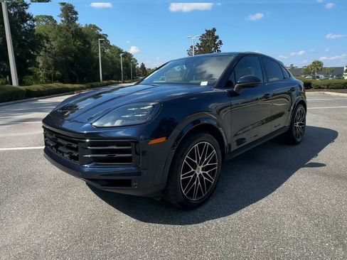 New 2025 Porsche Cayenne Coupe image 4