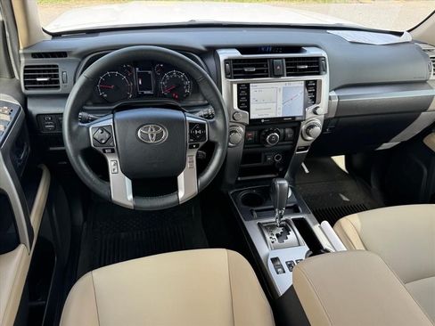 Used 2024 Toyota 4Runner SR5 Premium w/ Moonroof Package AWD/4WD image 11