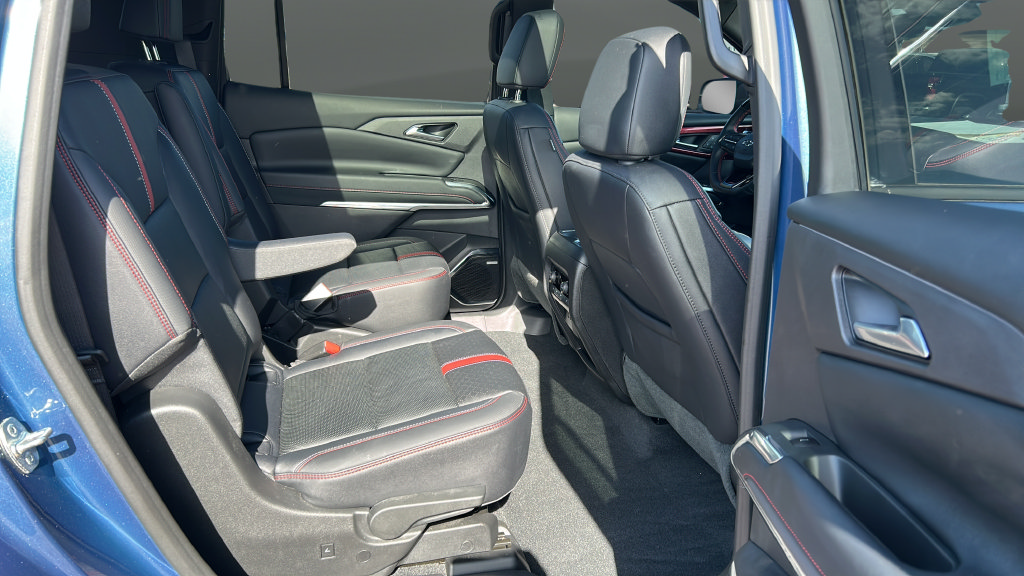 Used 2026 Chevrolet Traverse RS w/ LPO, Floor Liner Package AWD/4WD image 26