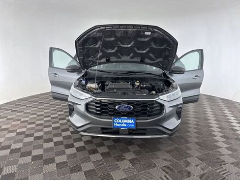 Used 2025 Ford Escape ST-Line image 14