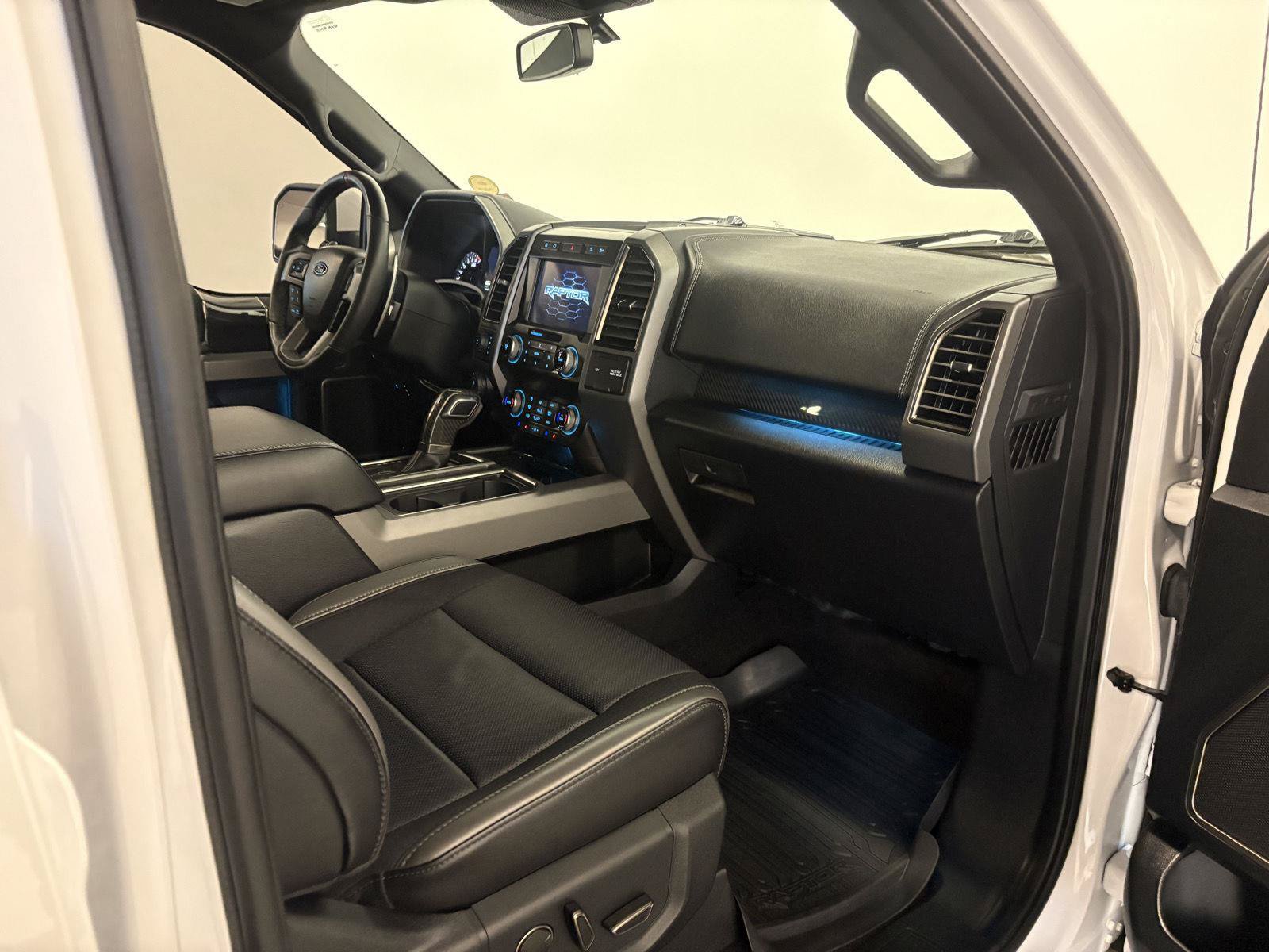 Used 2020 Ford F150 Raptor w/ Equipment Group 802A Luxury AWD/4WD image 54