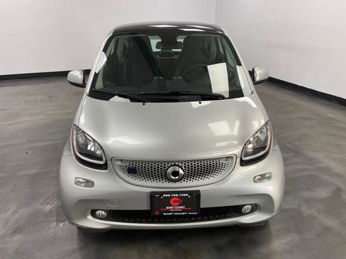 Used 2019 smart fortwo electric drive RWD image 9