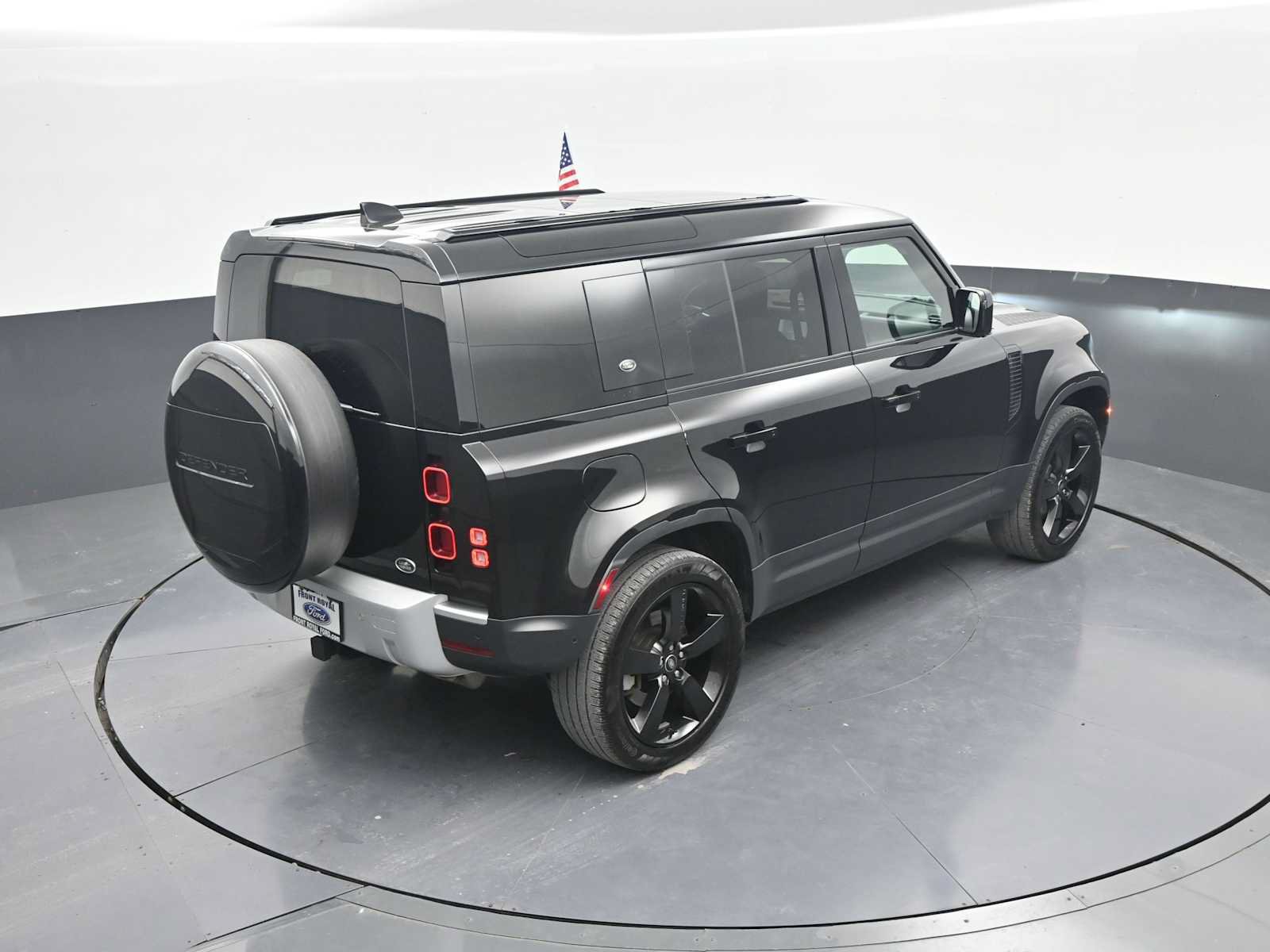Used 2023 Land Rover Defender 110 SE AWD/4WD image 33