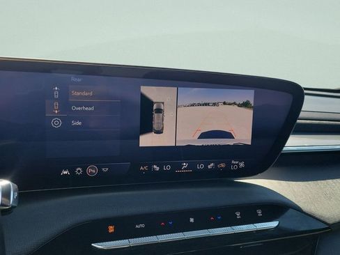 Used 2025 Buick Enclave Sport Touring image 17