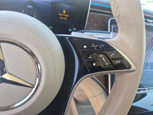 Used 2023 Mercedes-Benz EQS 450+ SUV image 21