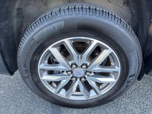 Used 2019 GMC Acadia SLE w/ Driver Alert Package I FWD image 10