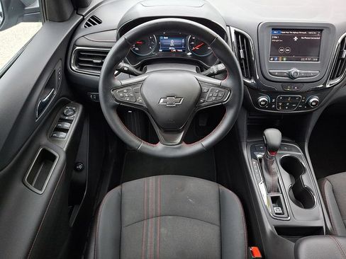 Certified 2023 Chevrolet Equinox RS AWD/4WD image 11