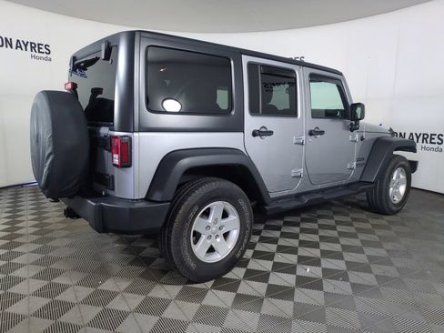 Used 2017 Jeep Wrangler Unlimited Sport w/ Quick Order Package 24S AWD/4WD image 5