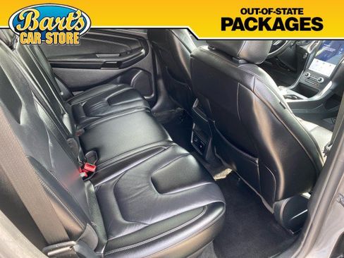 Used 2022 Ford Edge Titanium AWD/4WD image 12