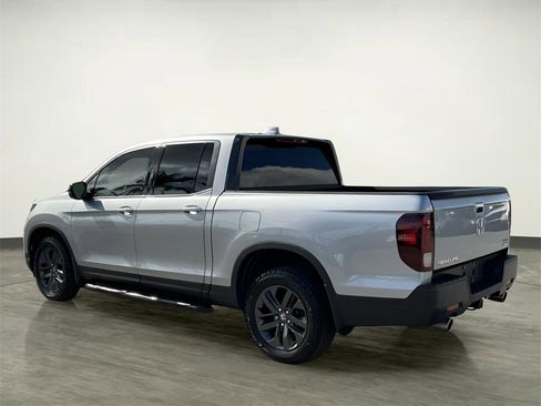 Used 2021 Honda Ridgeline Sport image 3
