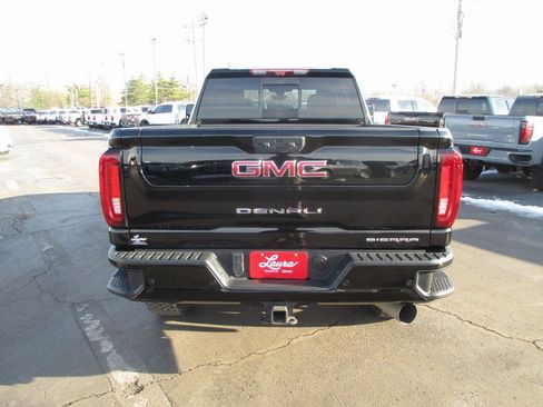 Used 2022 GMC Sierra 3500 Denali w/ Denali Ultimate Package image 6