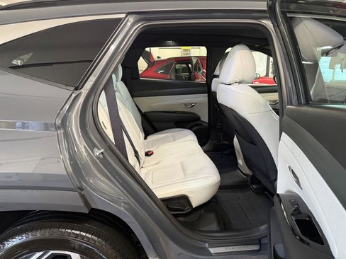Used 2025 Hyundai Tucson Limited AWD/4WD image 26