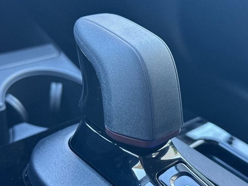 New 2026 Toyota Prius Plug-In Hybrid FWD image 23