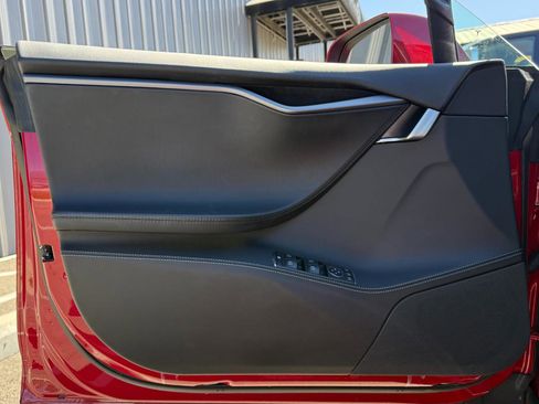 Used 2019 Tesla Model S P100D image 18