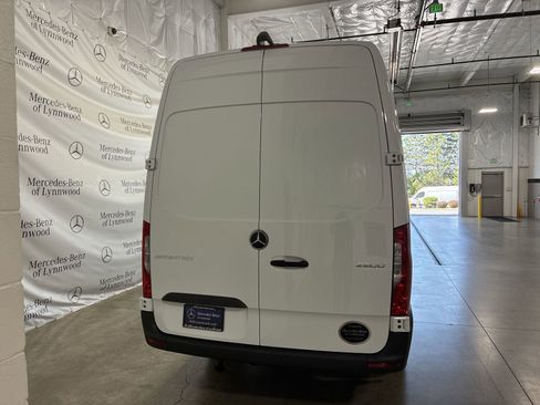 New 2025 Mercedes-Benz Sprinter 2500 image 6
