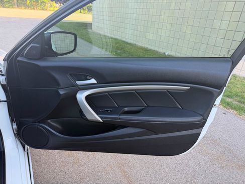Used 2012 Honda Accord EX-L image 28