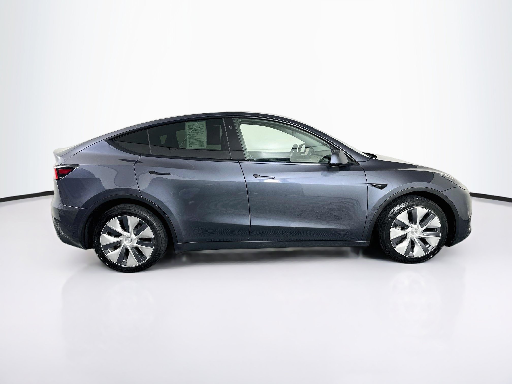 Used 2023 Tesla Model Y Long Range AWD/4WD image 10