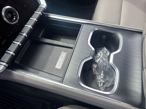 New 2026 GMC Acadia Elevation image 18