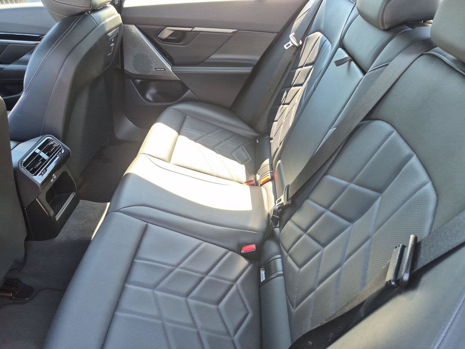 Used 2026 BMW 530i RWD image 29