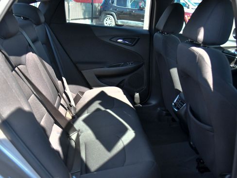 Used 2023 Chevrolet Malibu LT image 37