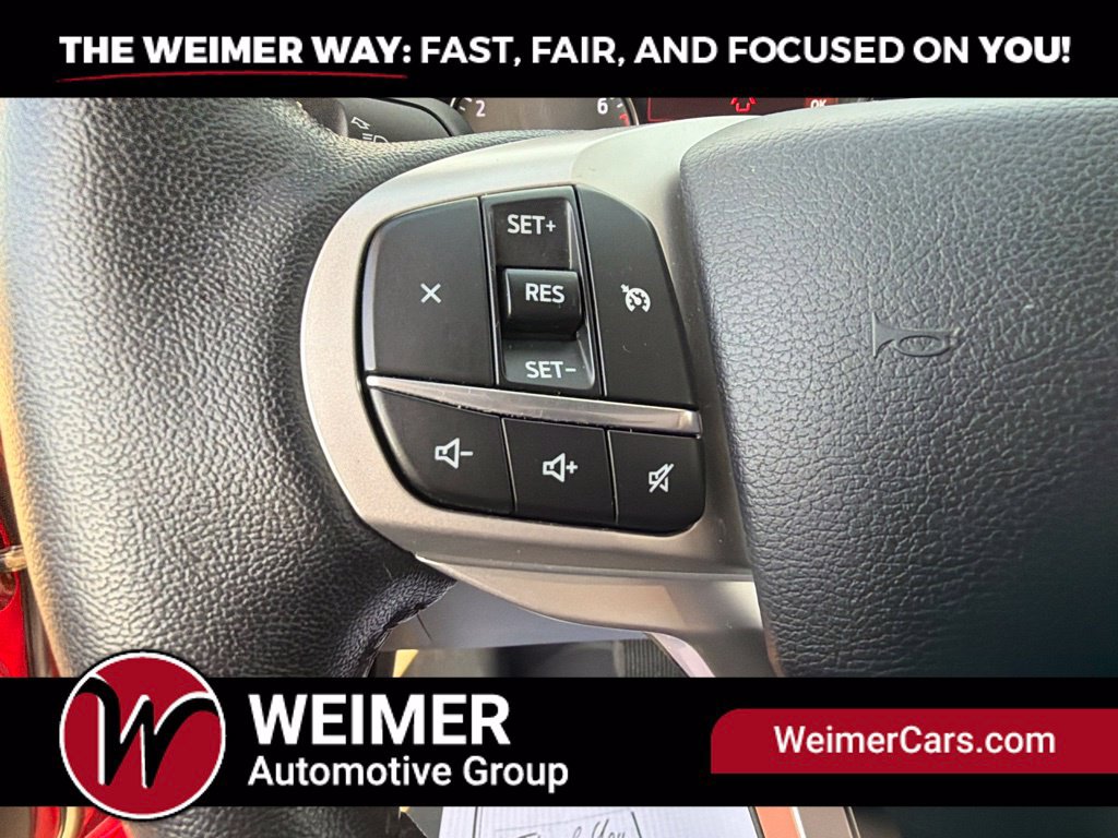 Used 2021 Ford Explorer XLT w/ Equipment Group 202A AWD/4WD image 36