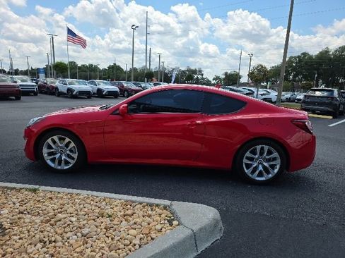 Used 2013 Hyundai Genesis 2.0T RWD image 16