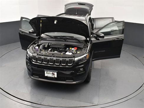 New 2026 Jeep Compass Limited image 26