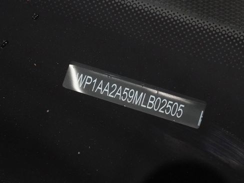 Used 2021 Porsche Macan Base image 37