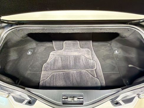 Used 2021 Lexus LC 500 Convertible image 13