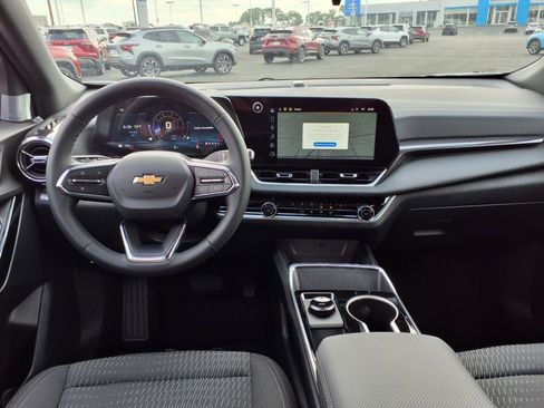 New 2026 Chevrolet Equinox LT FWD image 15
